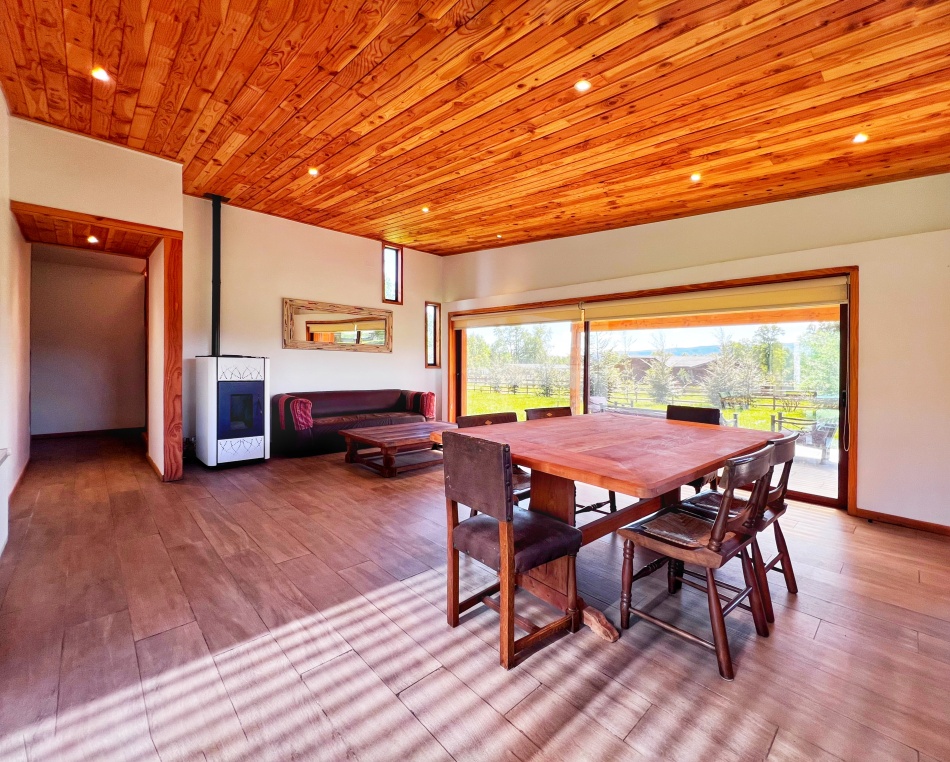 VENTA | Casa 4D3B con Cabaña 2D1B  | Km. 8,5 camino Pucon Villarrica