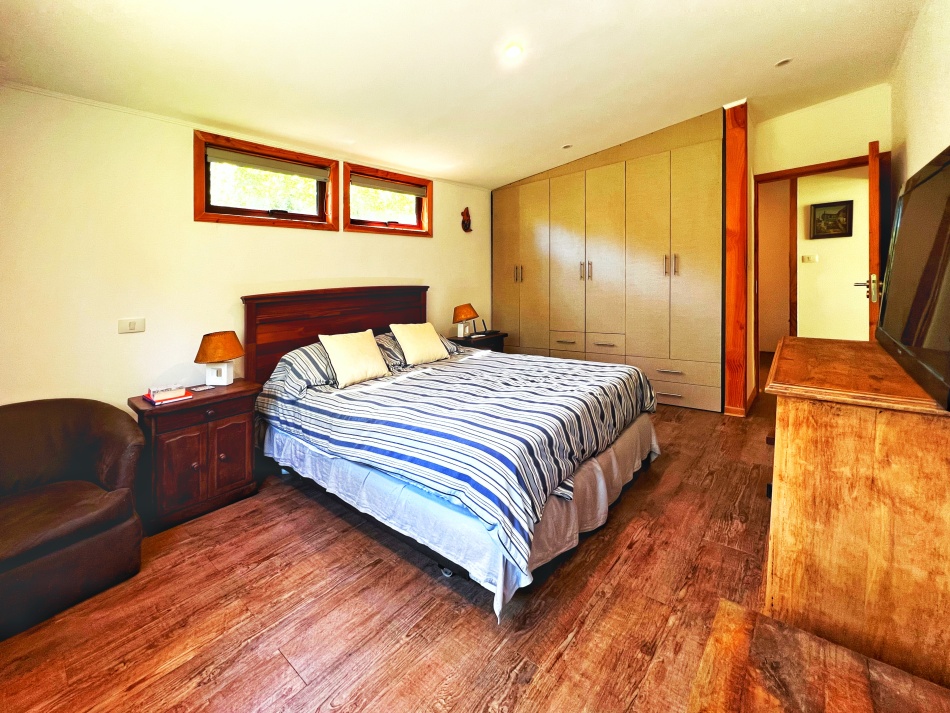 VENTA | Casa 4D3B con Cabaña 2D1B  | Km. 8,5 camino Pucon Villarrica