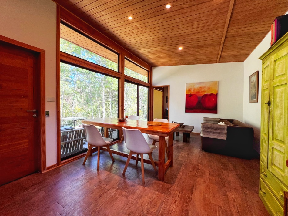 VENTA | Casa 4D3B con Cabaña 2D1B  | Km. 8,5 camino Pucon Villarrica