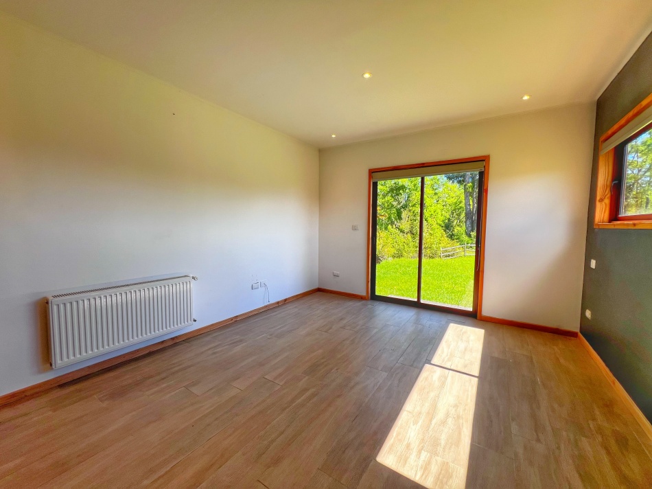 VENTA | Casa 4D3B con Cabaña 2D1B  | Km. 8,5 camino Pucon Villarrica